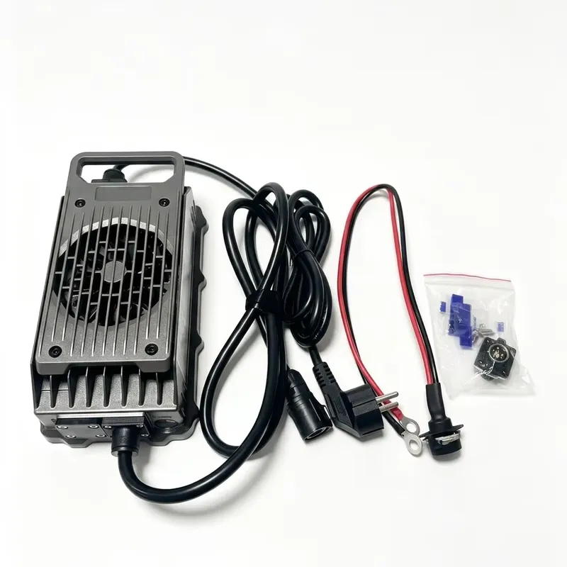 Ładowarka do deski surfingowej – 84V 20A Smart Charger recenzja i cena